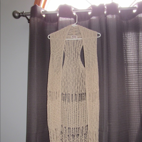 Long Knit Sleeveless Cardigan - Picture 2 of 3